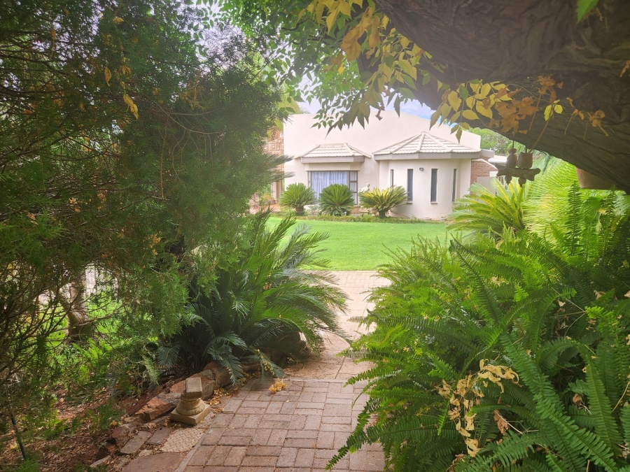 4 Bedroom Property for Sale in Keidebees Northern Cape